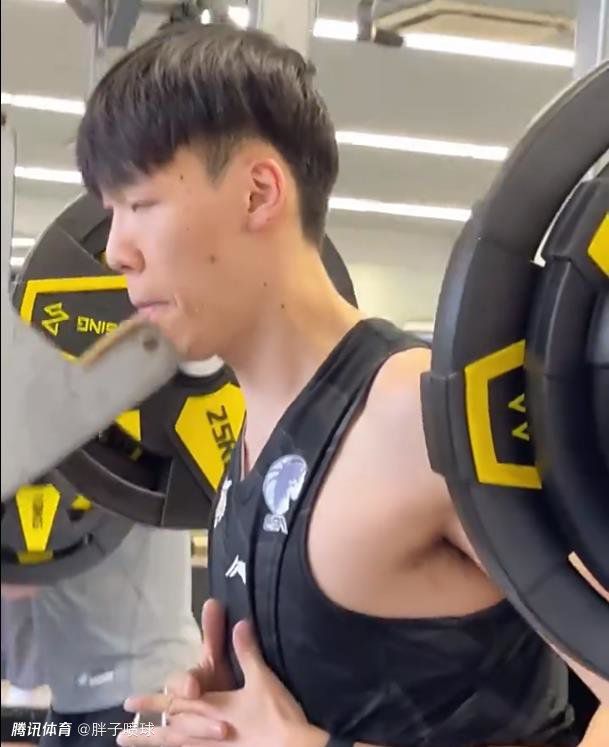 打扑克生猴子