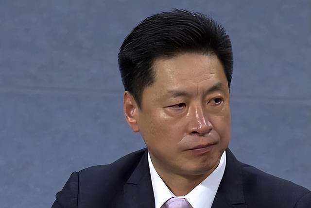 她淫乱的手